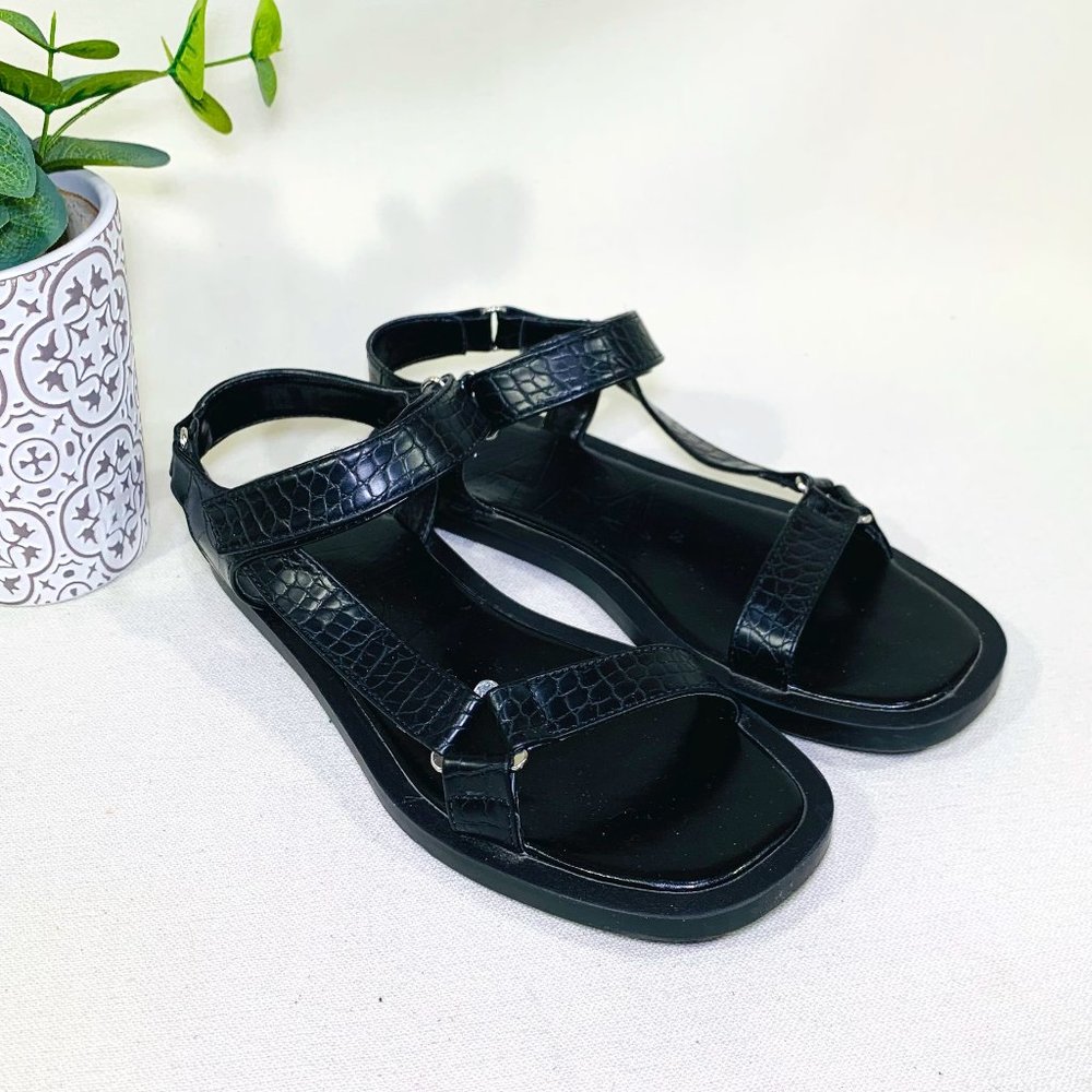 Zara Flat Black Strappy Crocodile Print Sandals Size 37